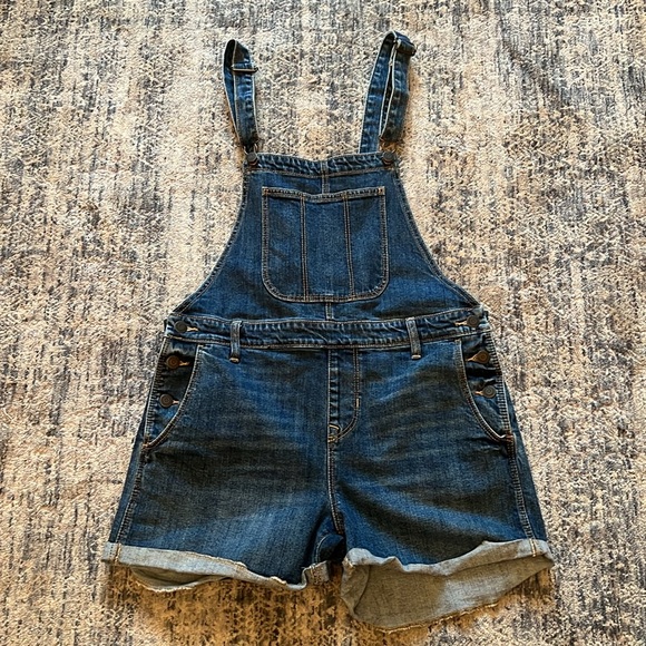 Old Navy Sz M Dark Wash Women’s Shortalls Overalls Summer Essential - Picture 1 of 7